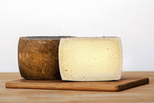 Load image into Gallery viewer, Aged Pecorino Sardo Riserva