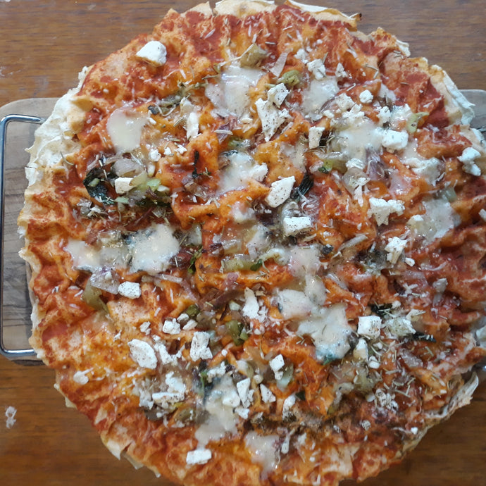 Sardinian pizza with pane carasau
