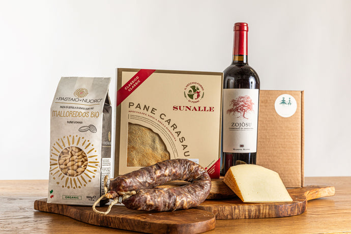 Sardinian Specialities & Wine Gift Hamper