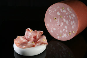 Pre-sliced cured meat