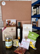 Load image into Gallery viewer, Sardinian Vegan Gift Hamper