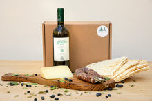 Load image into Gallery viewer, Sardinian Aperitivo Gift Hamper