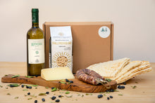Load image into Gallery viewer, Sardinian Specialities &amp; Wine Gift Hamper