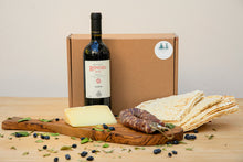 Load image into Gallery viewer, Sardinian Aperitivo Gift Hamper